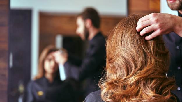 To teraz najmodniejsze fryzury. Eksperci o..